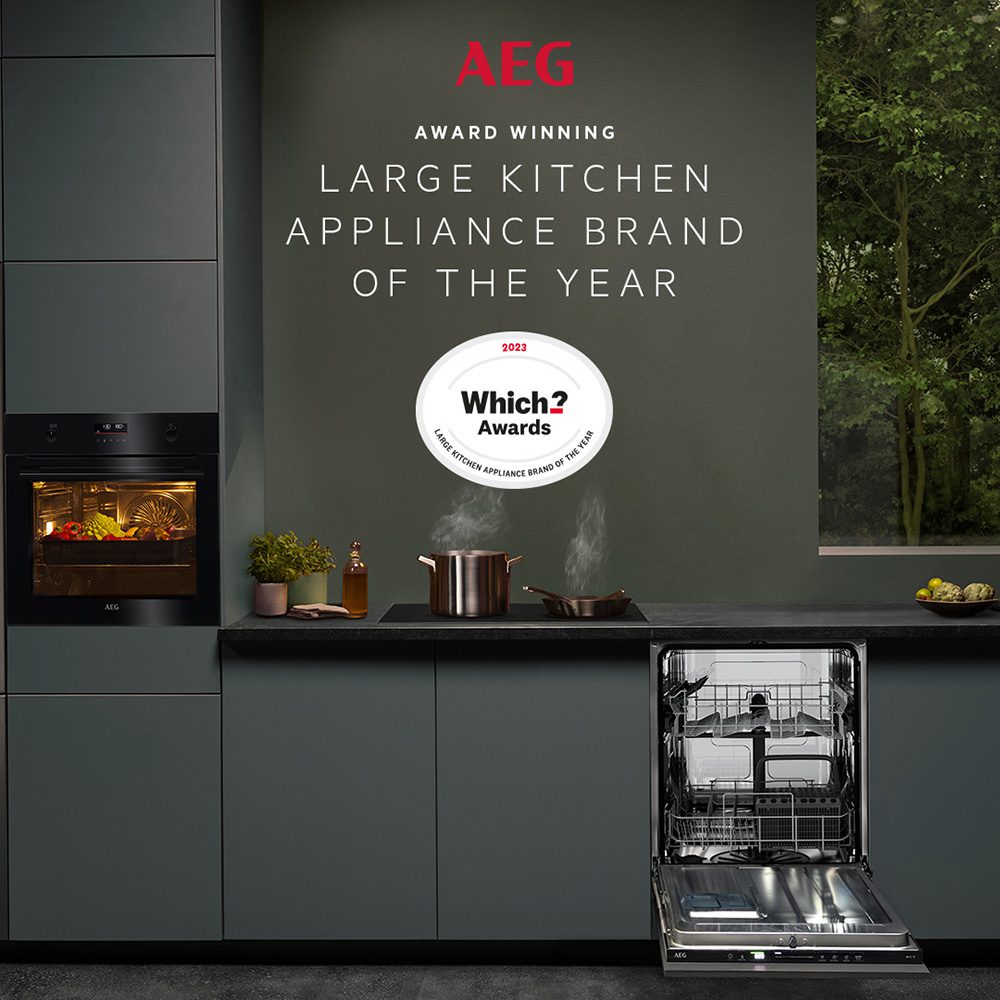 AEG 45cm Fully Automatic Built In Coffee Machine KKA894500T – MATTE BLACK