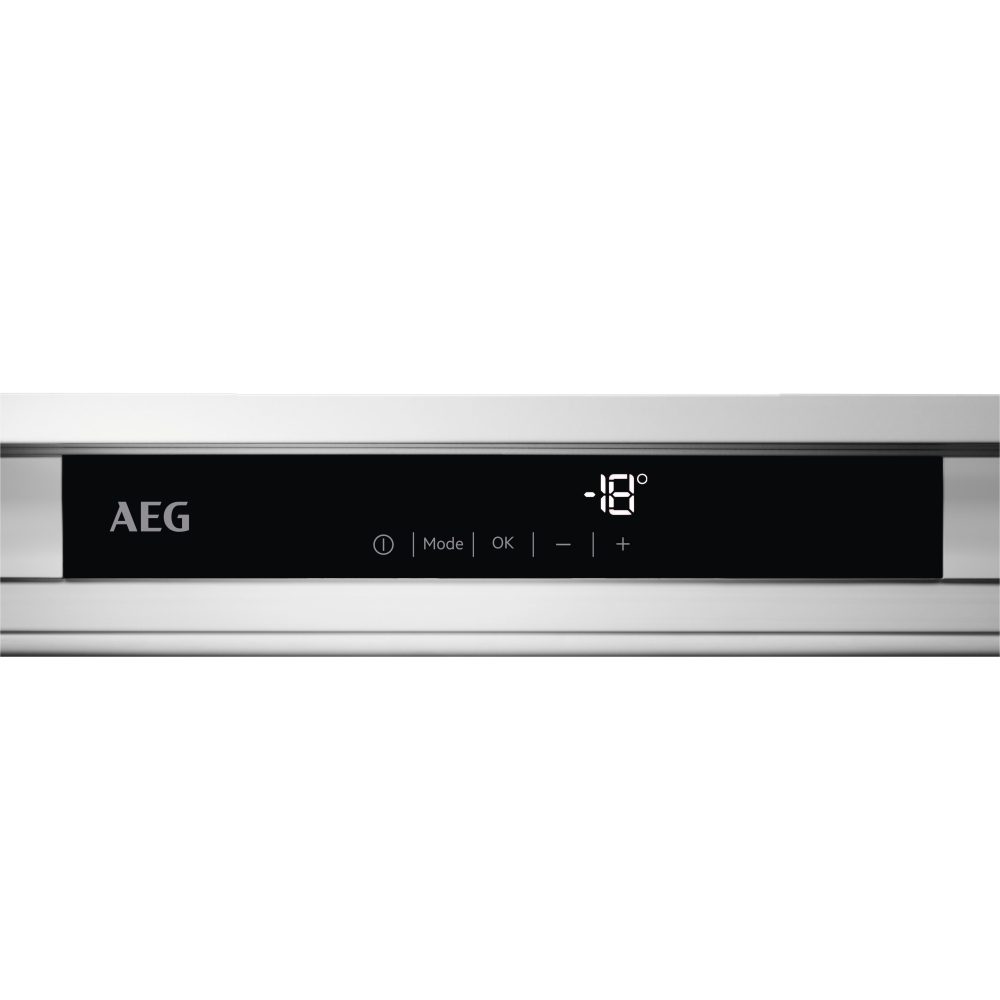 AEG 177cm Series 7000 Integrated In Column Frost Free Freezer ABK818E6NC