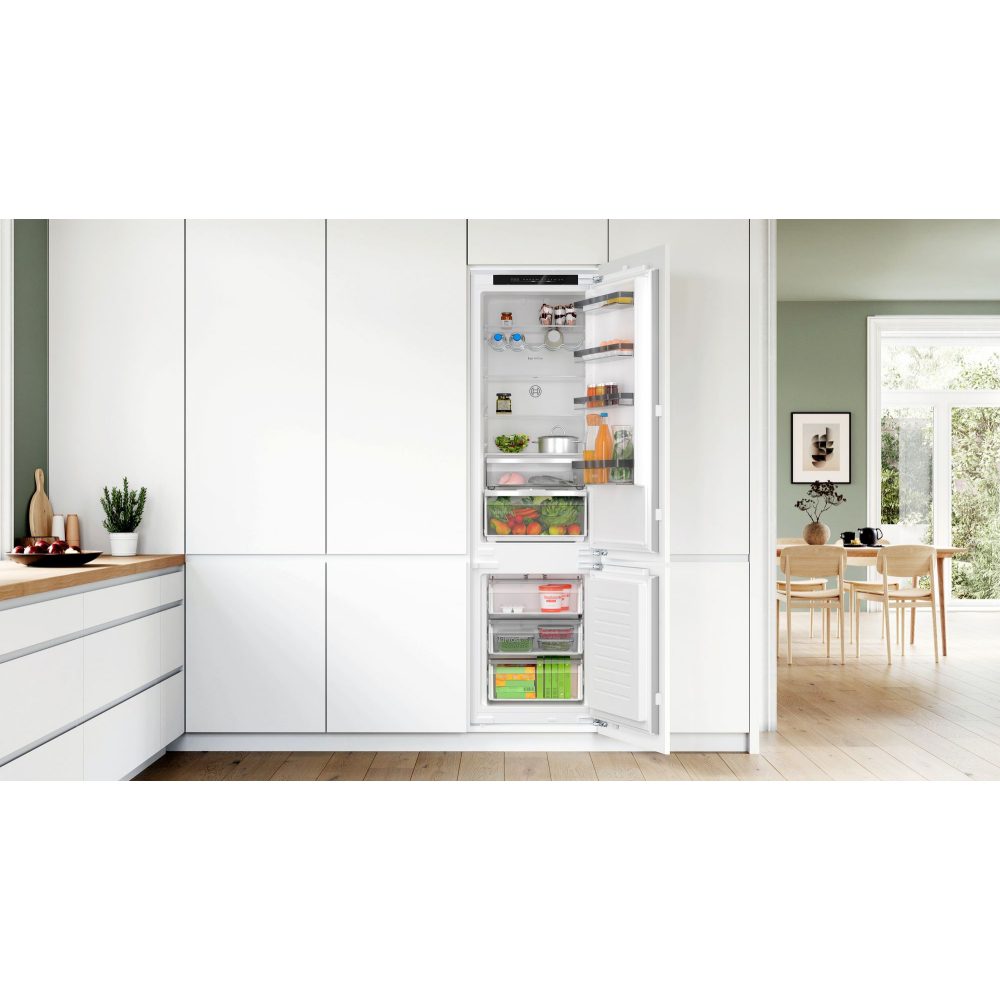 Bosch 194cm Series 4 Integrated 60/40 Frost Free Fridge Freezer KIN96VFD0