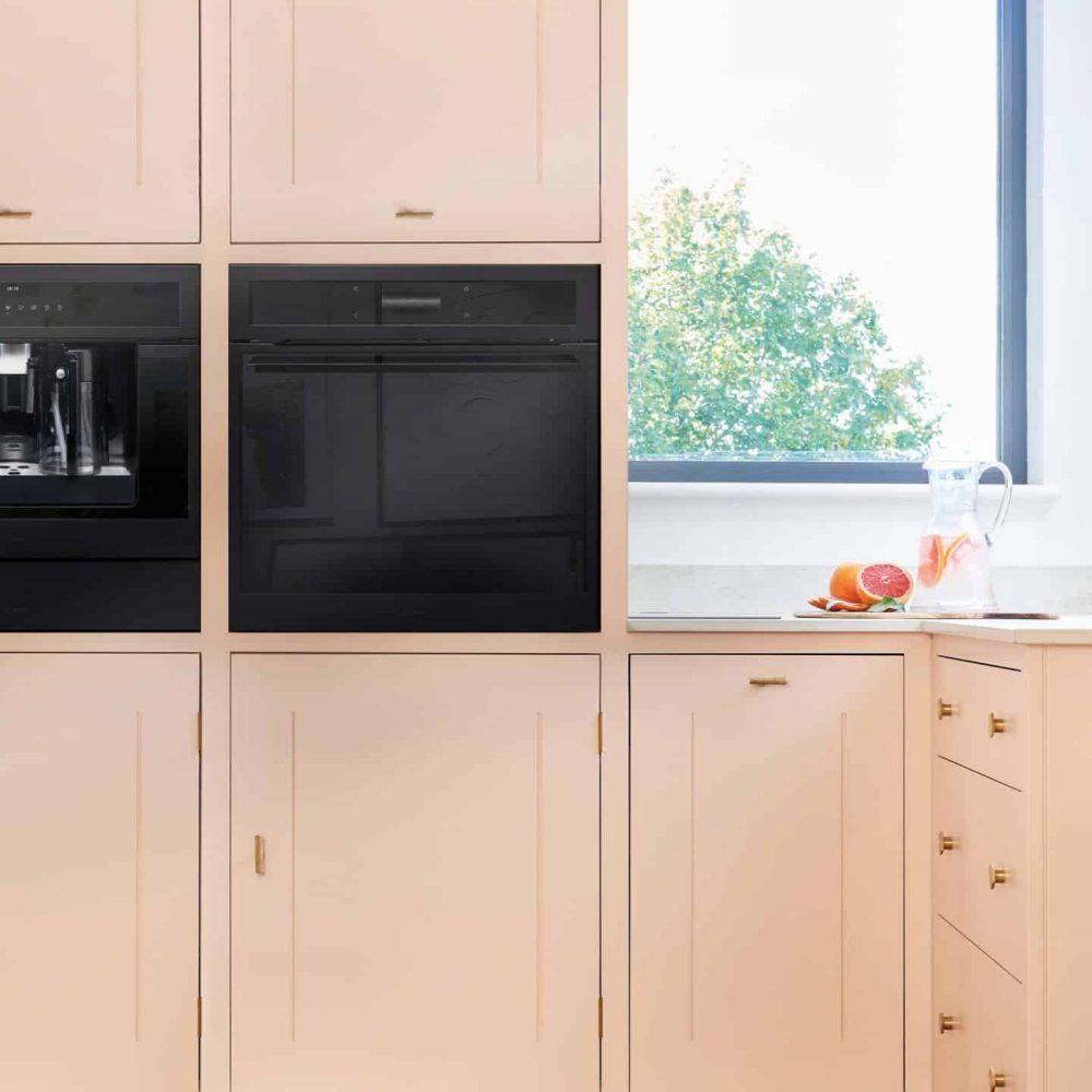 Caple Sense Premium Built In Pyrolytic Single Oven C2601BS – Black Steel