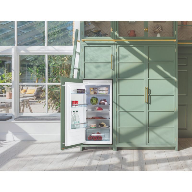 Caple 122cm Integrated In Column Larder Fridge RIL125