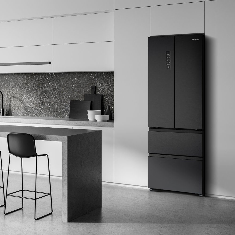 Hisense 70cm Frost Free Fridge Freezer RF632N4AFC1 – Black
