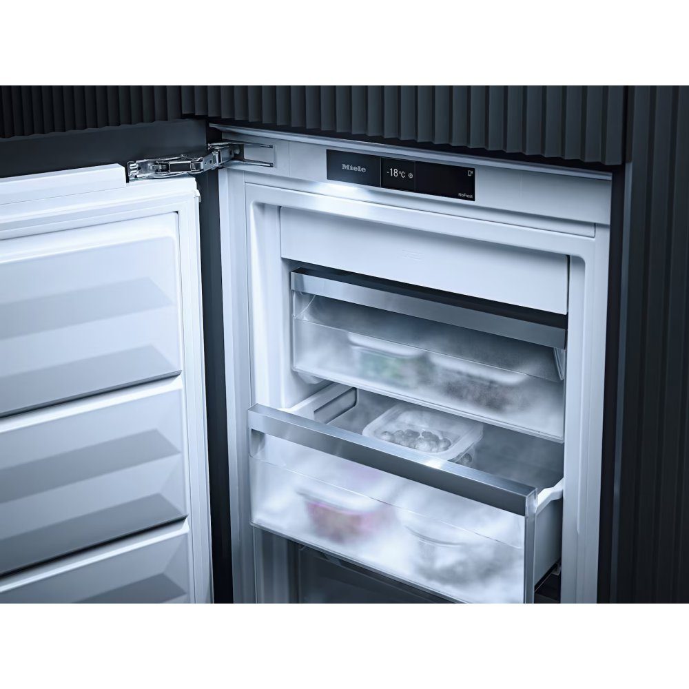 Miele 177cm Integrated In Column Frost Free Freezer With Icemaker FNS7794D