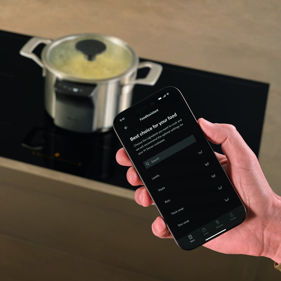 Miele 92cm Four Zone Panoramic Flex Induction Hob KM8575 FL – Black