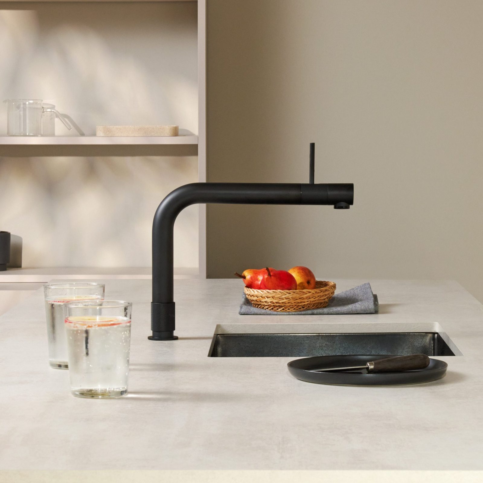 Quooker FTBLK Combi+ Front Boiling Water Tap COMBI+ FRONT BLK – BLACK