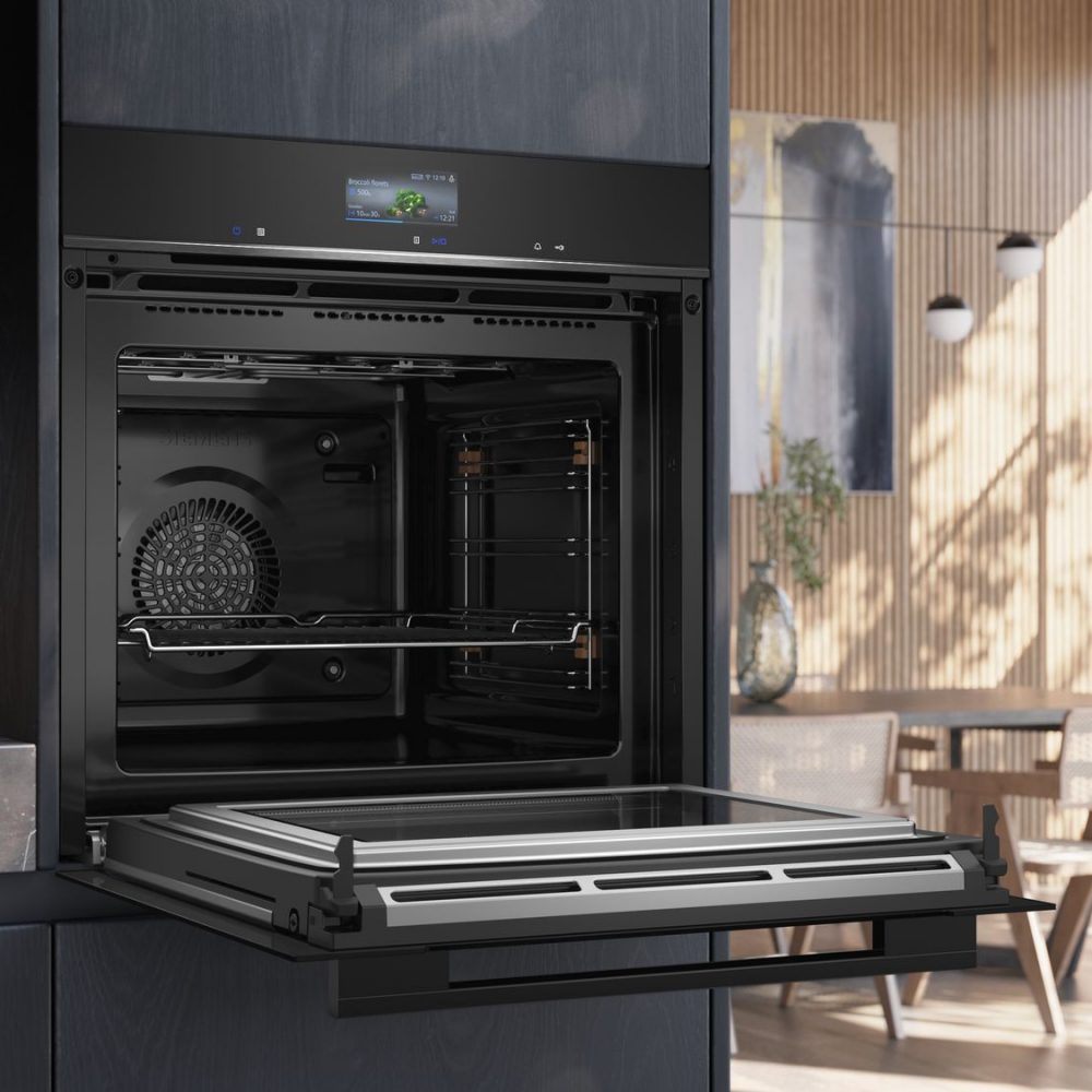 Siemens IQ-700 Pyrolytic Multifunction Oven With Microwave HM776G1B1B – Black
