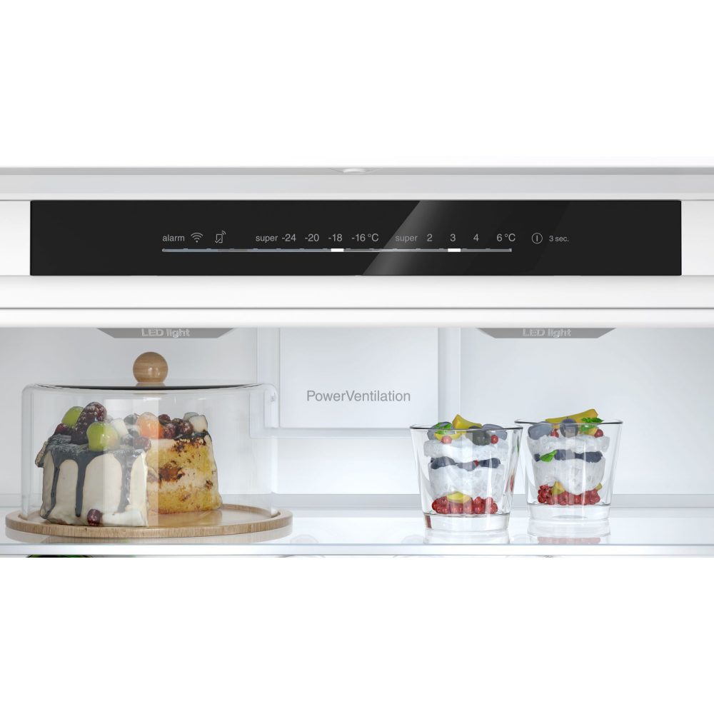 Siemens 194cm IQ KB96NADD0G – 500 71cm Wide Integrated 60/40 Frost Free Fridge Freezer