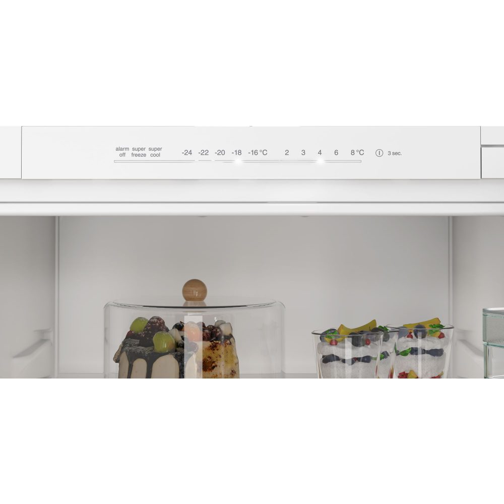 Siemens 194cm IQ-100 Integrated 60/40 Frost Free Fridge Freezer KI96NNSE0