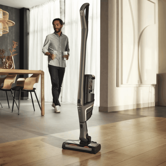 Cordless Stick Vacuum Cleaners