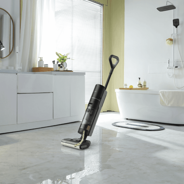 Wet & Dry Vacuum Cleaners